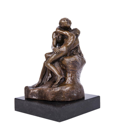 This is a bronze sculpture of Rodin's The Kiss, presenting the passionate intimacy of love in a realistic style. Based on the love tragedy in The Divine Comedy, it conveys emotional tension while implying the complex fate of desire. Made of bronze, it is suitable for decoration in art-style spaces and can also be used as a modern sculpture collection ornament.